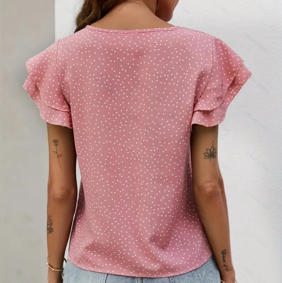 Pink with white dots, flutter sleeved, keyhole neck blouse. XL (14) NWOT - Picture 2 of 7